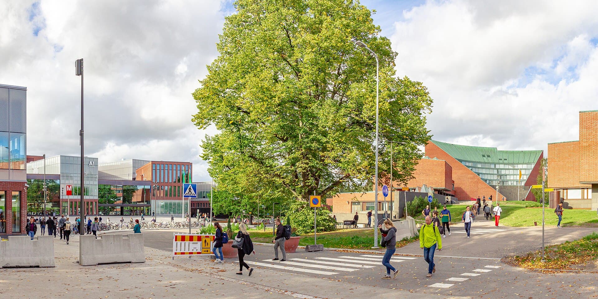 Кампус Отаниеми, Aalto University