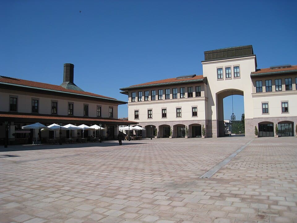 Кампус Koç University