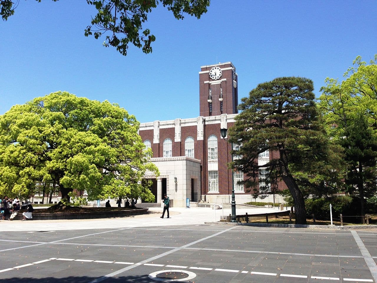 Часовая башня Kyoto University