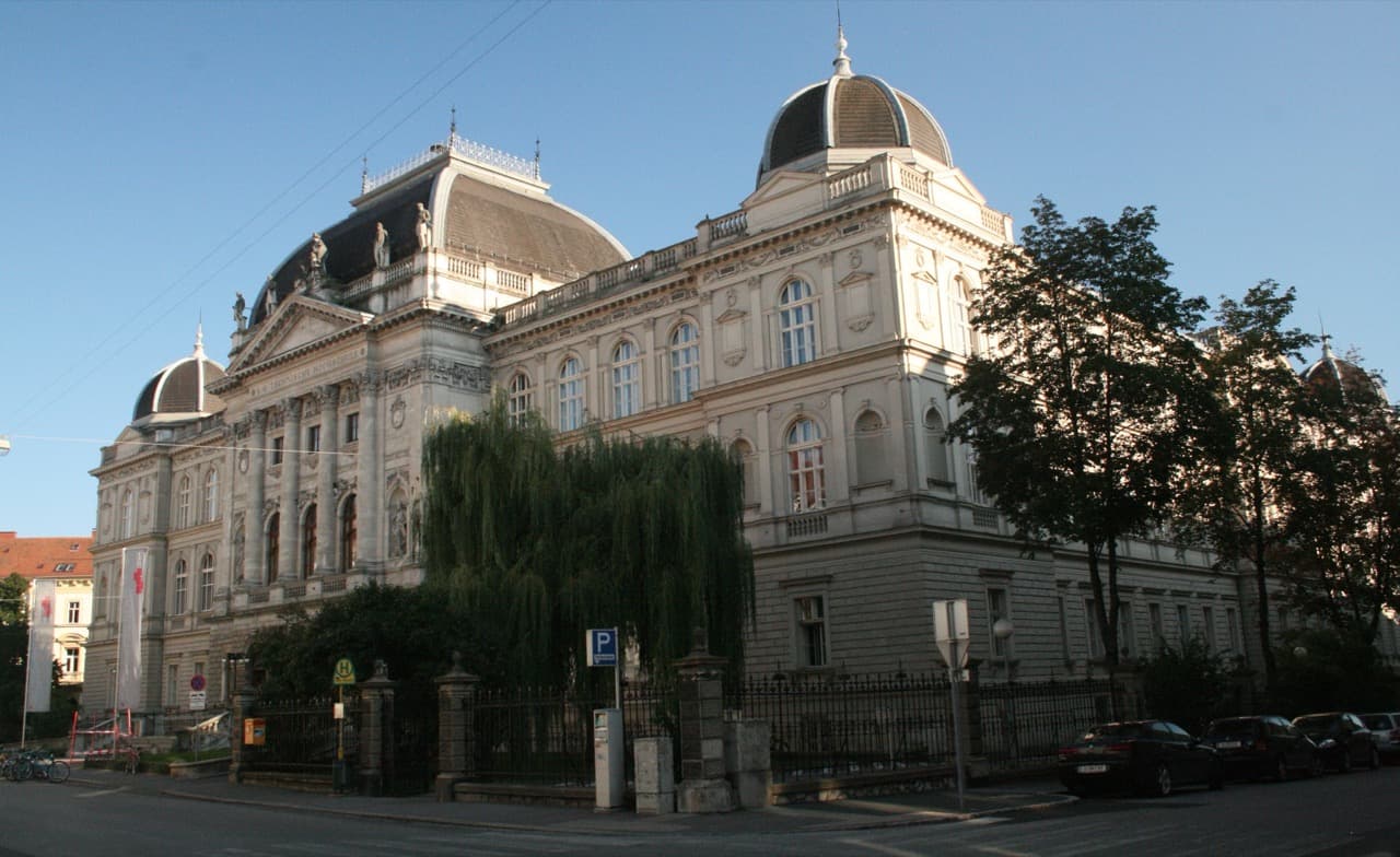 Главное здание Graz University of Technology