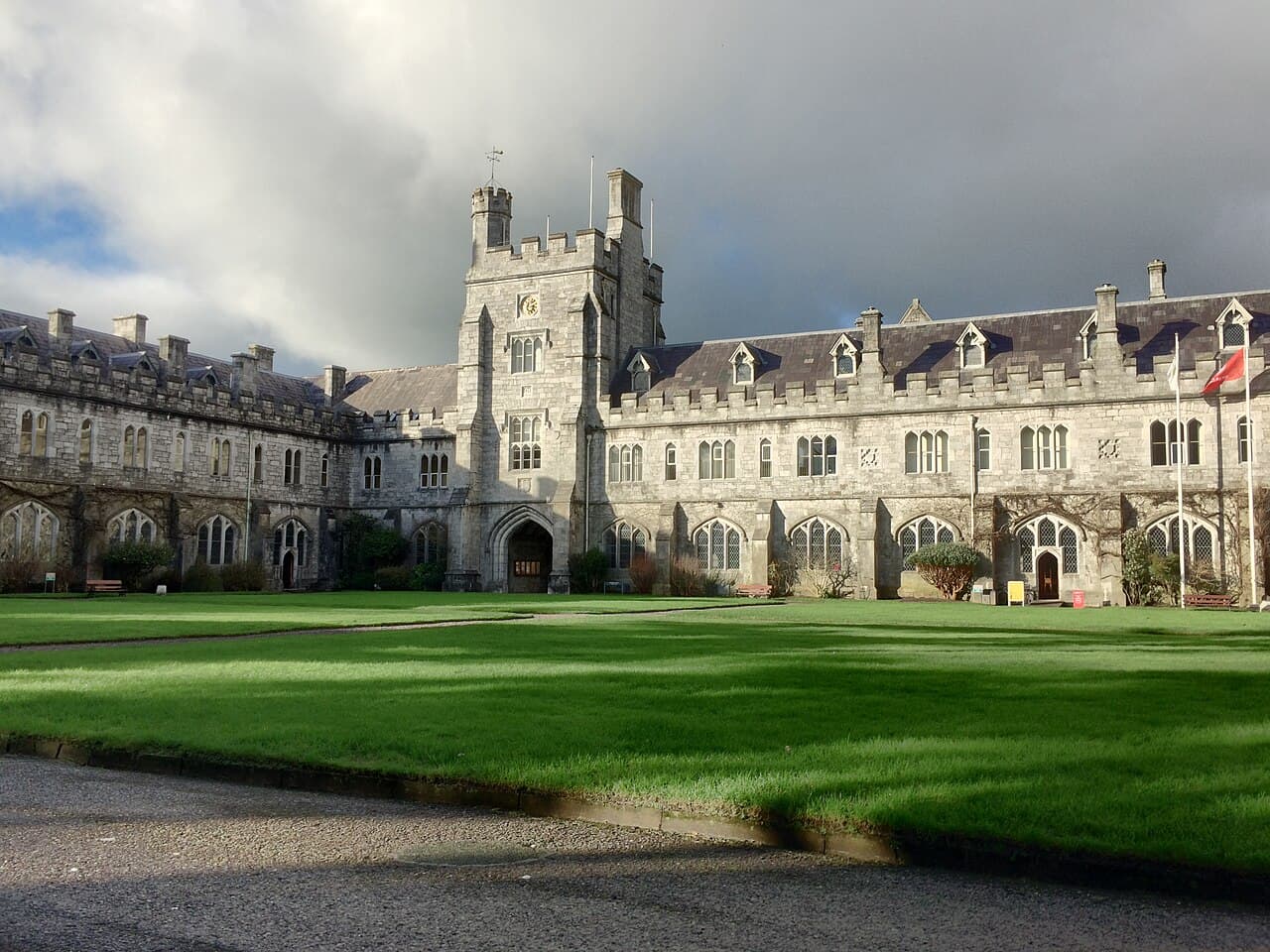 Кампус University College Cork