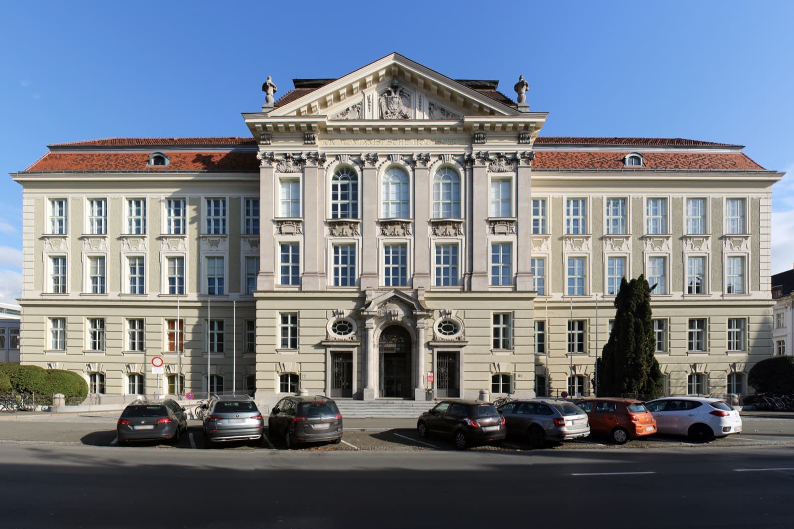 Главное здание Montanuniversität Leoben