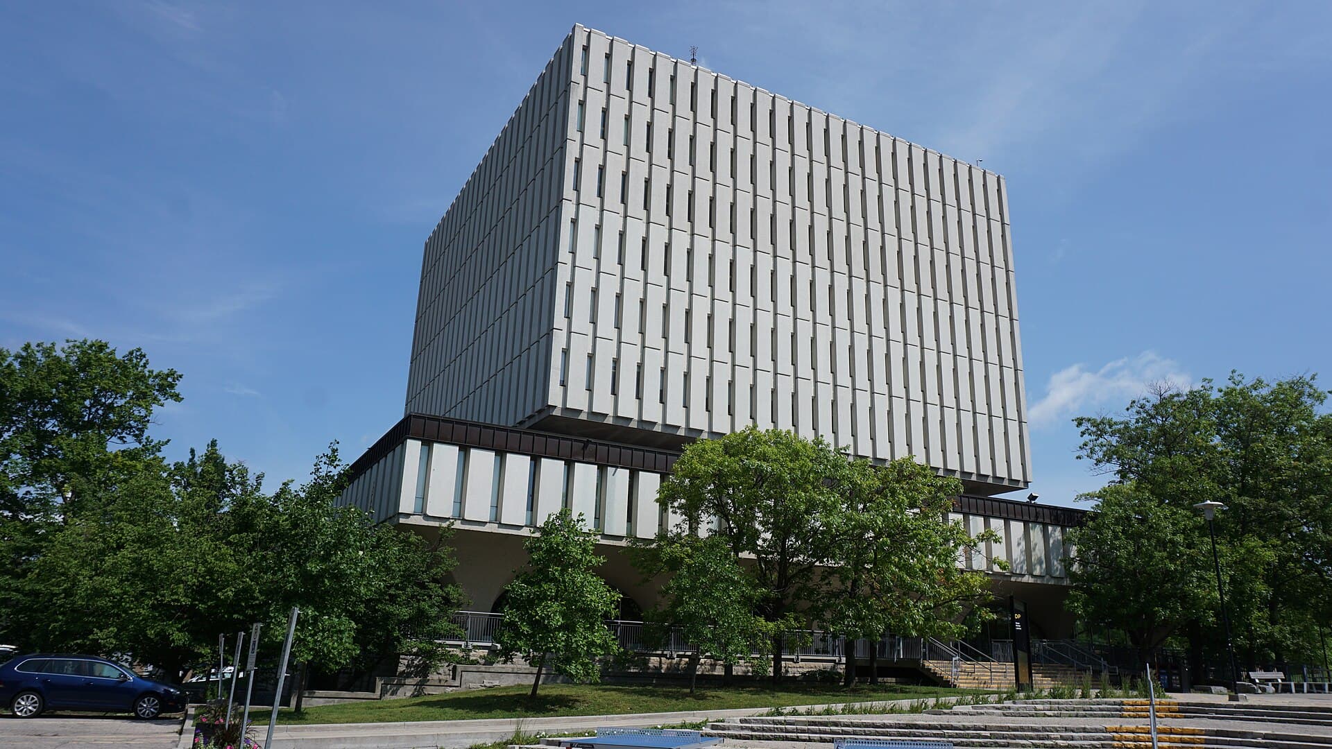 Библиотека Dana Porter, University of Waterloo